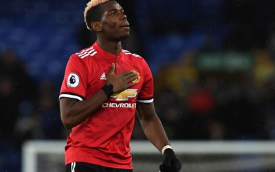 欧盈体育焦点-于帕梅卡诺被换下提前回更衣室